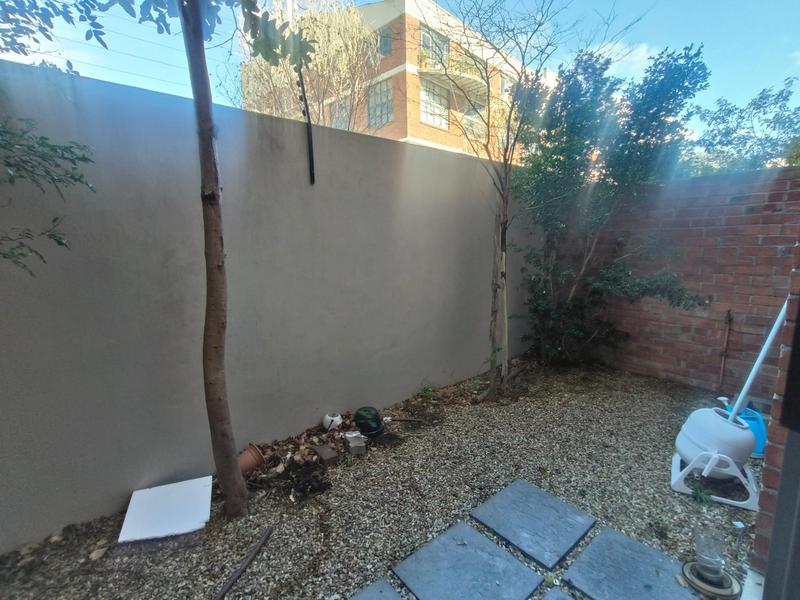 1 Bedroom Property for Sale in Observatory Western Cape